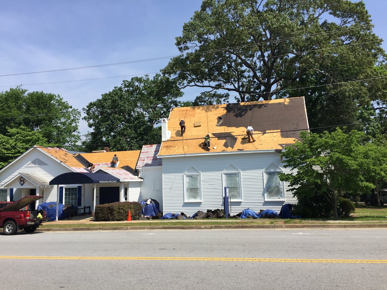 ER Roofing 81